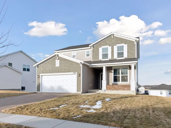 2745 Isabelle Dr, Victoria, MN 55386