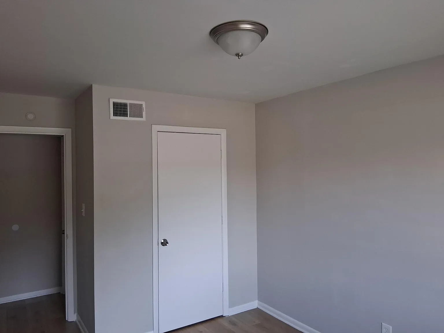 Fairburn Gordon Apartments — Photo 4
