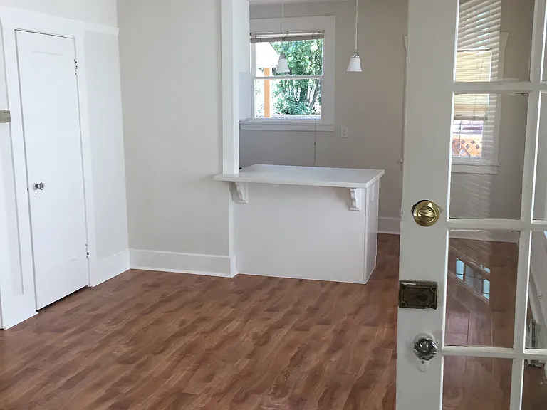 916 Chestnut St #C — Photo 2