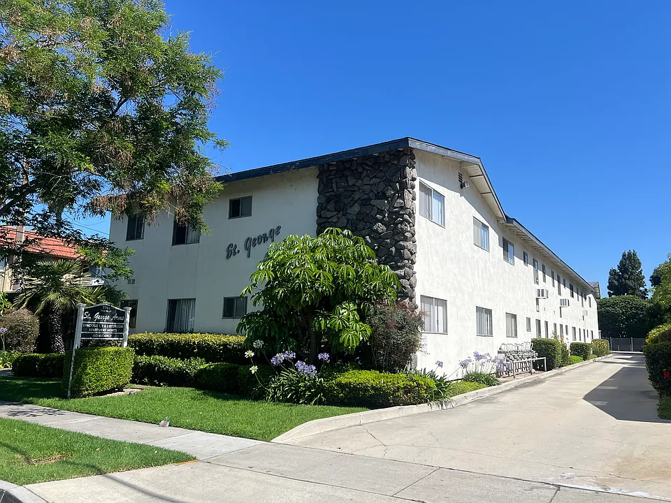 7701 Franklin St #103