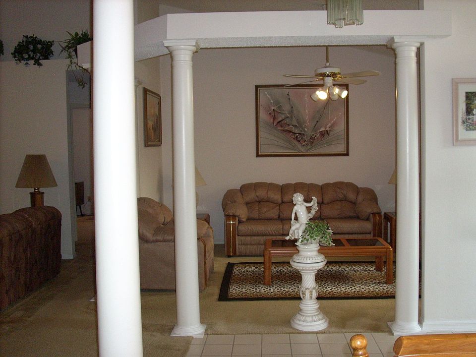 FORMAL LIVING