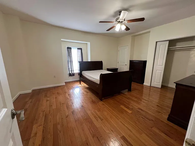 125 S 16th St #2 — Photo 12