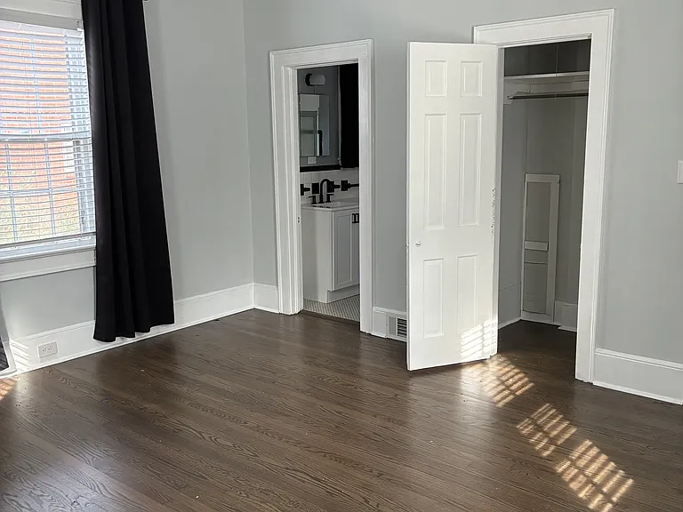 3348 N Pitt St — Photo 18