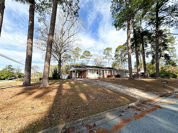 3rd image of 2542 Brierwood Dr