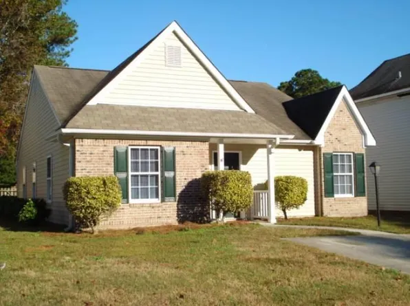 208 W Kilarny Rd, Wilmington, NC 28409