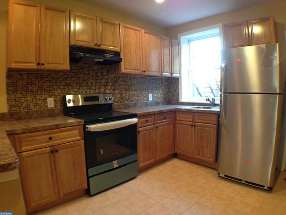 5th image of 5928 Larchwood Ave
