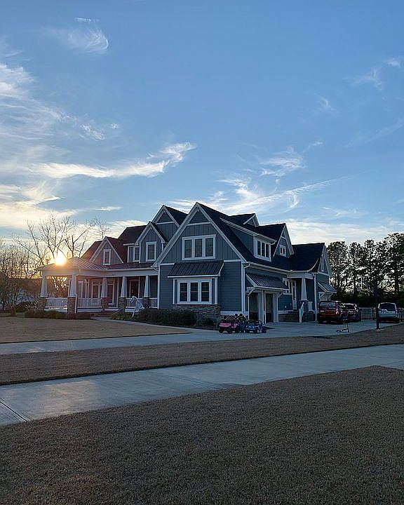 2nd image of 207 N Sea Lily Ct