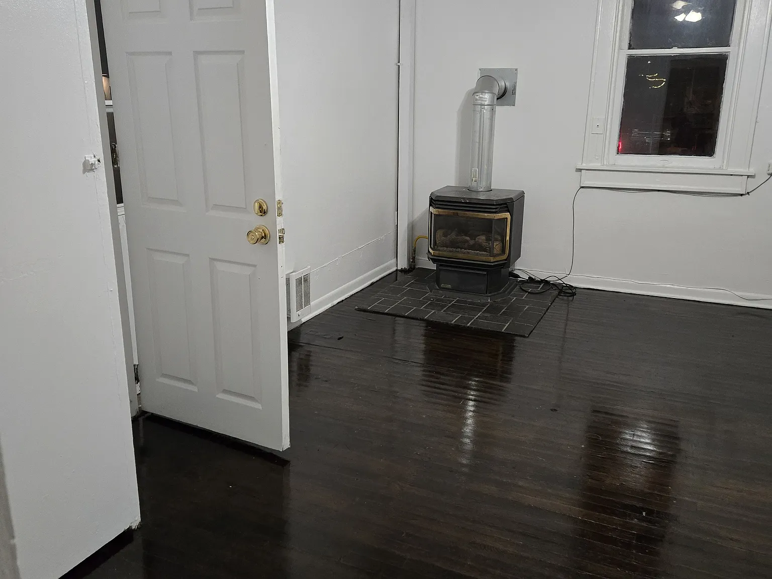 1 bed, 500 sqft, $800 — Photo 2