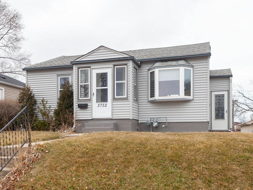 1st image of 3752 E Mallory Ave