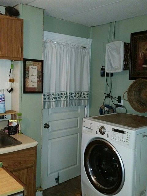 2nd image of 313 21st St