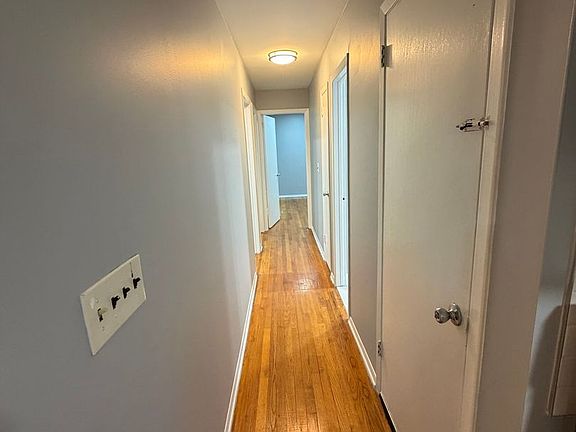 5th image of 407 W Stimpson Ave