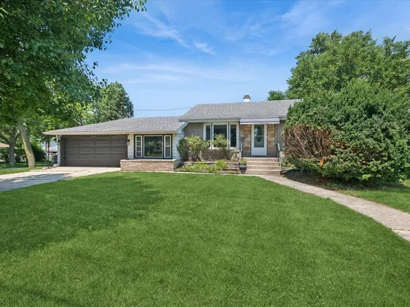 5710 W Hawthorne Ave, Berkeley, IL 60163