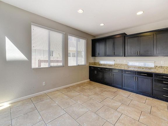 5th image of 1700 Brodea Ln