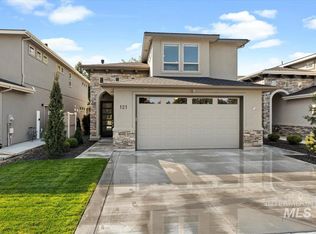 121 W Floating Feather Rd, Eagle, ID 83616