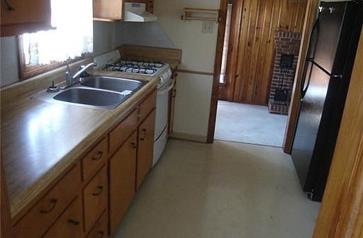 2nd image of 1413 River Oaks Dr