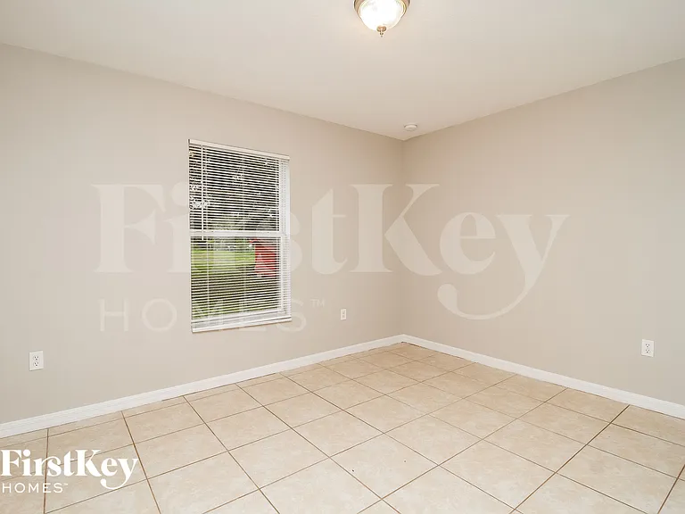 421 Dove Dr — Photo 13