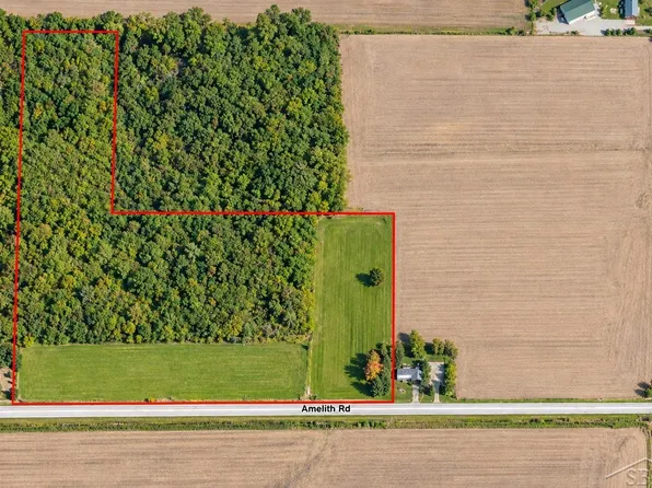 1 Amelith Rd, Freeland, MI 48623