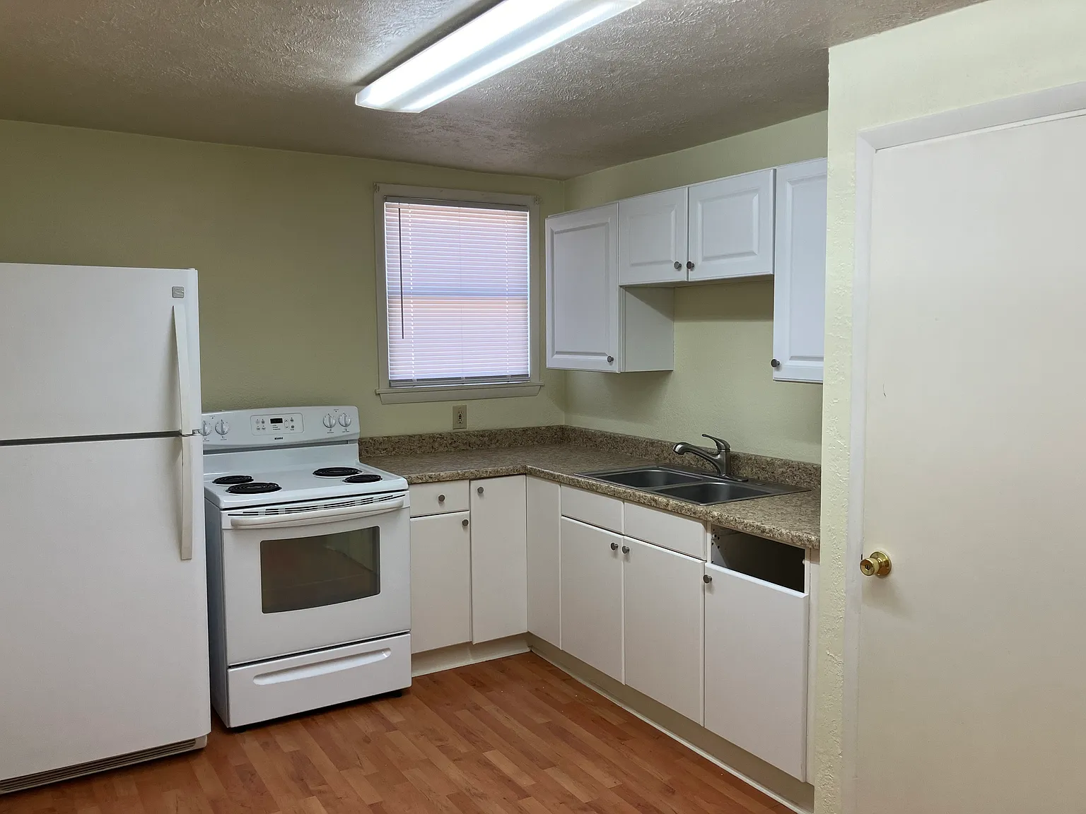 2 bed, 928 sqft, $920 — Photo 4