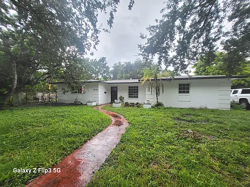 15120 SW 87th Ave #1 Photo 1
