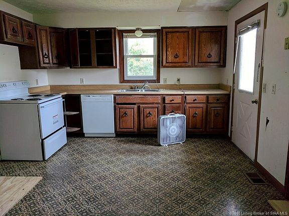 2nd image of 502 S Poplar St