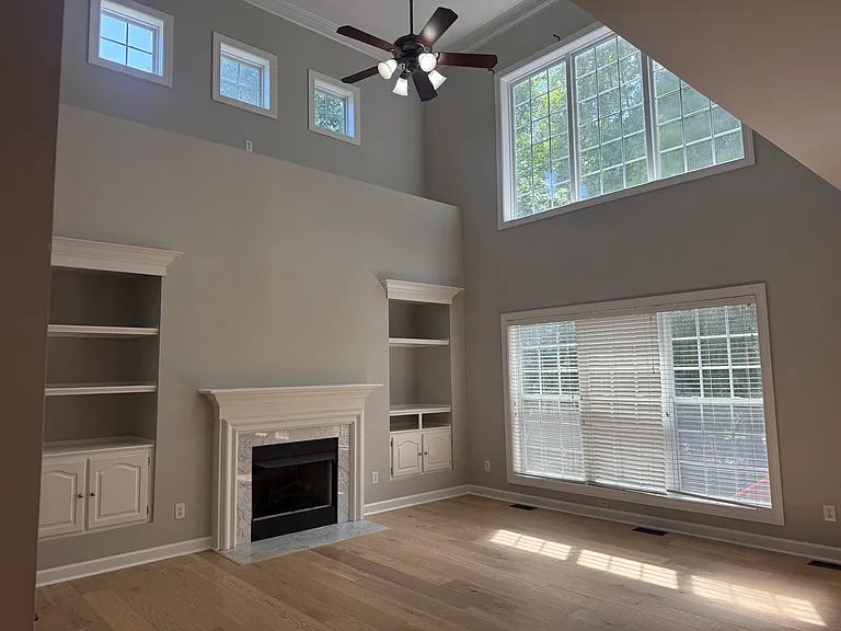 1206 Grayscroft Dr — Photo 5