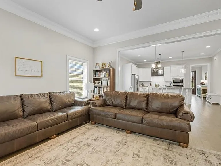 1854 Waterfall Rd — Photo 11