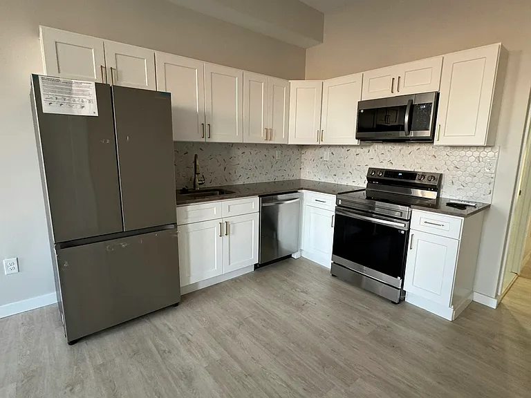 2416 N Charles St #3 — Photo 3