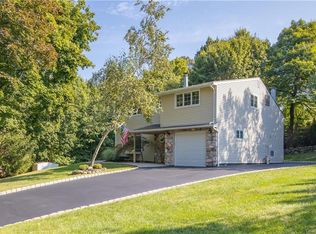 440 Blauvelt Rd, Pearl River, NY 10965