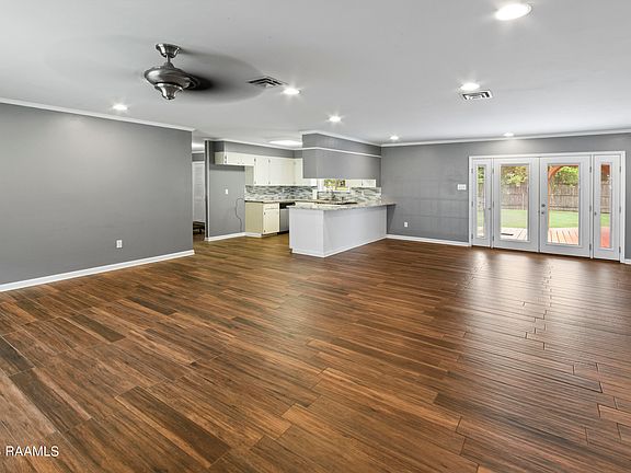 3rd image of 133 Templeton Dr