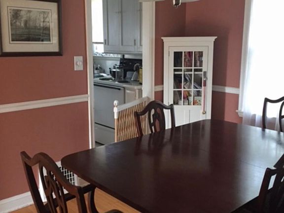 Dining room into kitchen