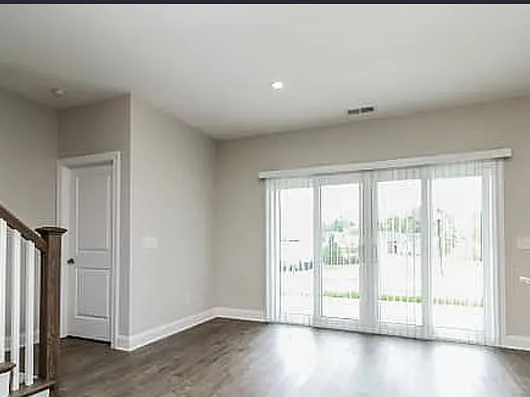 125 Dimaggio Dr — Photo 13