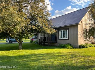 11 Gooseberry Dr, Schroon Lake, NY 12870