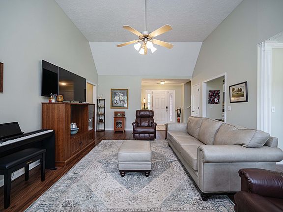5th image of 1205 Edgewood Ct