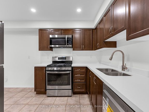 3rd image of 7360 Zinnia Pl #268