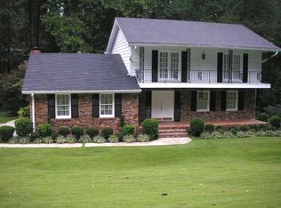 880 Foxcroft Trl SE, Marietta, GA 30067