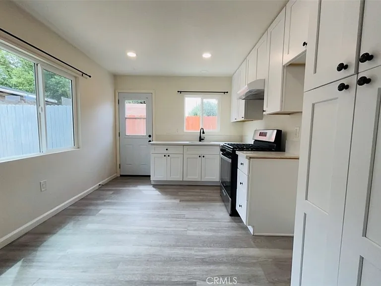 3928 Everest Ave — Photo 4
