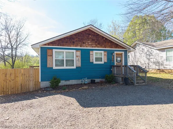 105 N Coker St, Greenwood, AR 72936