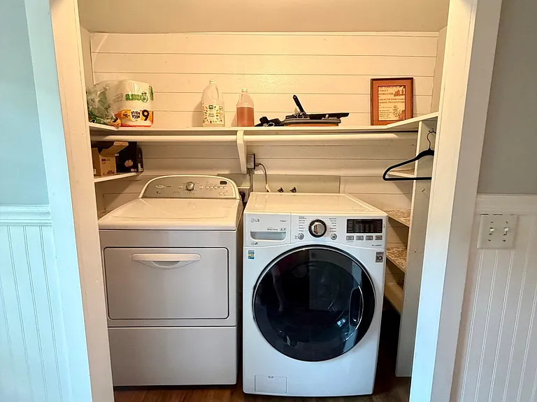 729 E Orange St — Photo 19