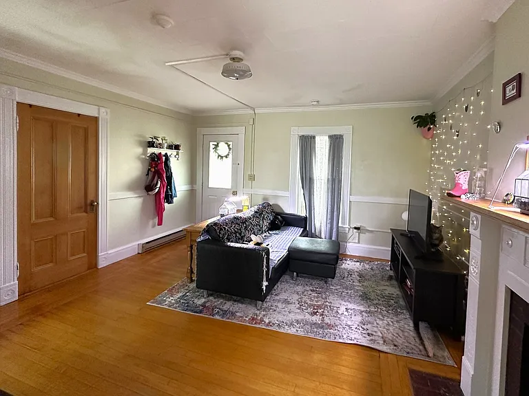 231 Maple Street — Photo 2