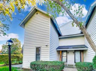 691 Wakefield Rd #691, Gurnee, IL 60031