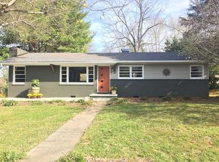63 Rash Rd, Asheville, NC 28806