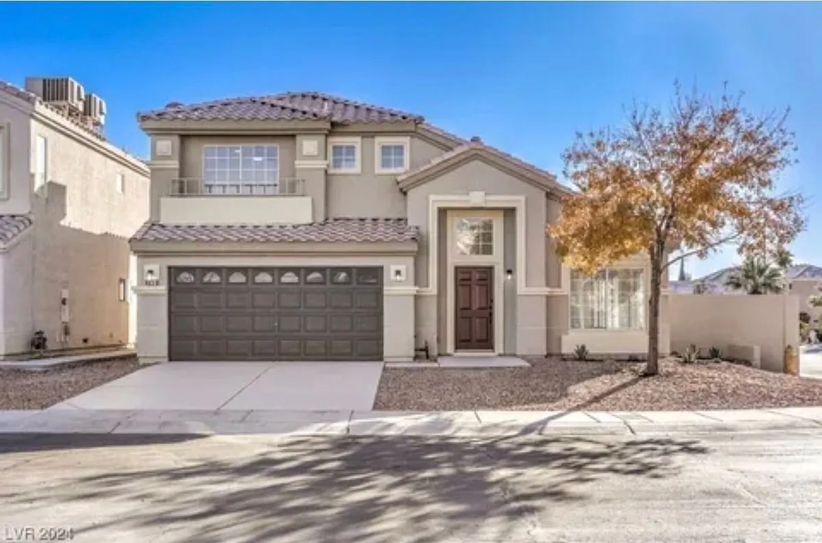 4 bed, 3.5 bath, 1762 sqft, $2,100 — Photo 1