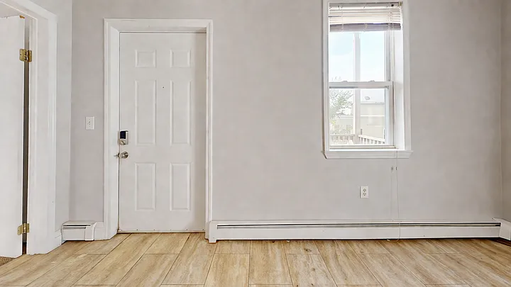 171 Trenton St #2 — Photo 10