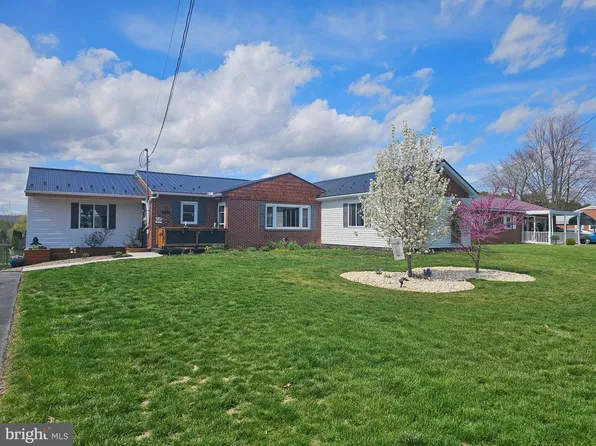 751 Warm Spring Rd, Chambersburg, PA 17202