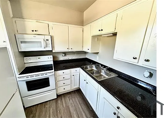 1800 W Oakwood St #1 — Photo 8