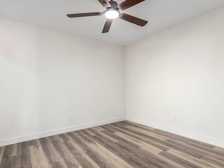 4172 E Wayland Rd — Photo 20