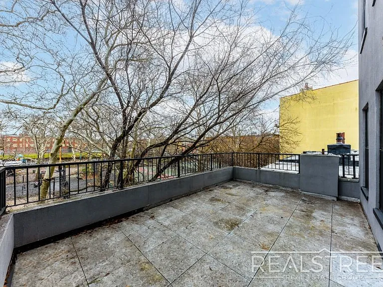 645 Knickerbocker Ave #4 — Photo 6
