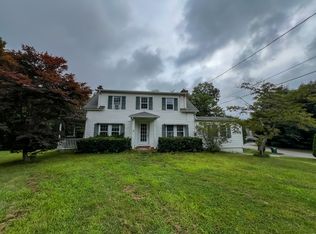 78 Jerome Rd, Uncasville, CT 06382