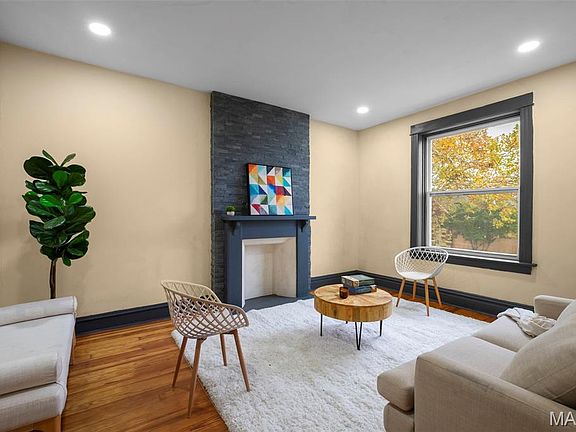 5th image of 3511 Alberta St