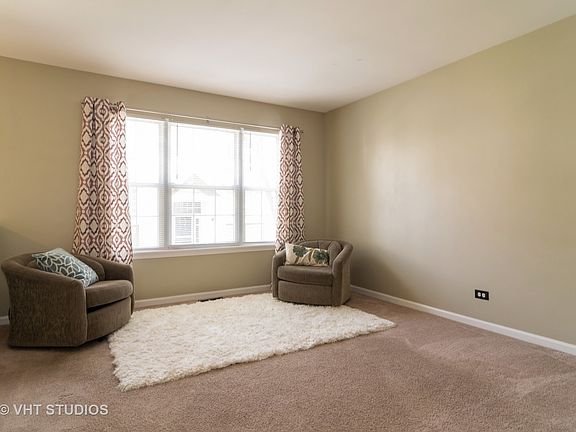 3rd image of 1661 Orchard Ct